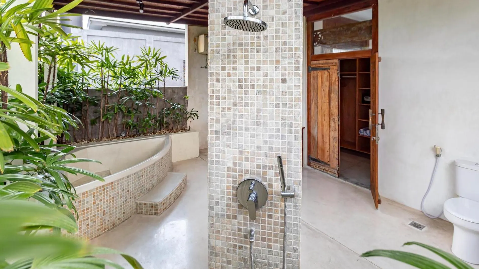 Villa Ace - Modern 2Br Villa In Seminyak With Spacious Bedrooms, Bathtub & Private Pool Seminyak (Bali)