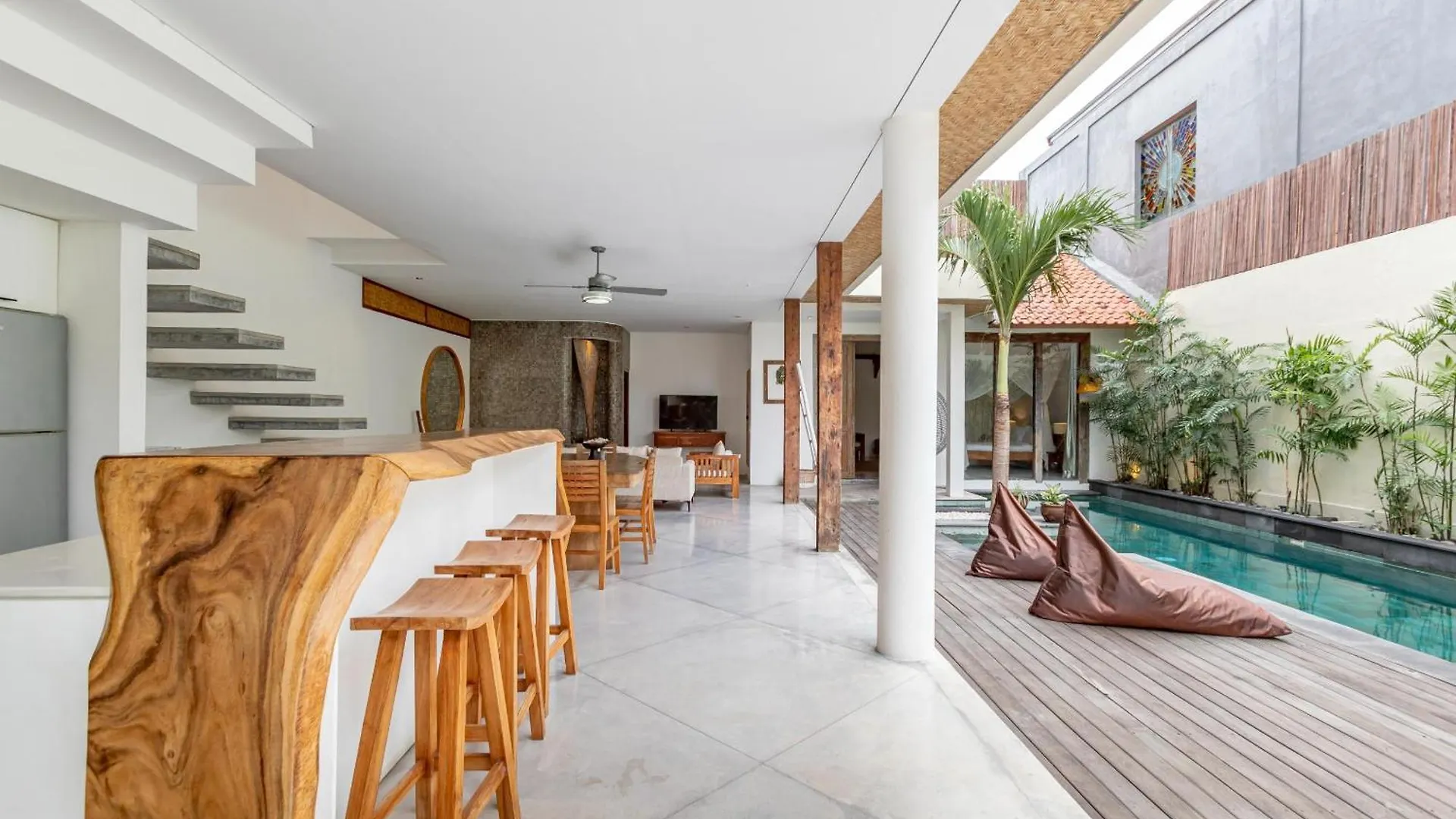 Villa Ace - Modern 2Br Villa In Seminyak With Spacious Bedrooms, Bathtub & Private Pool